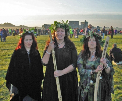 Three female druids_1
